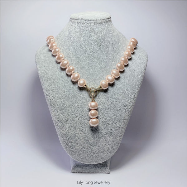 Oval Shell Pearl 3-Bead Pendant Necklace #0580